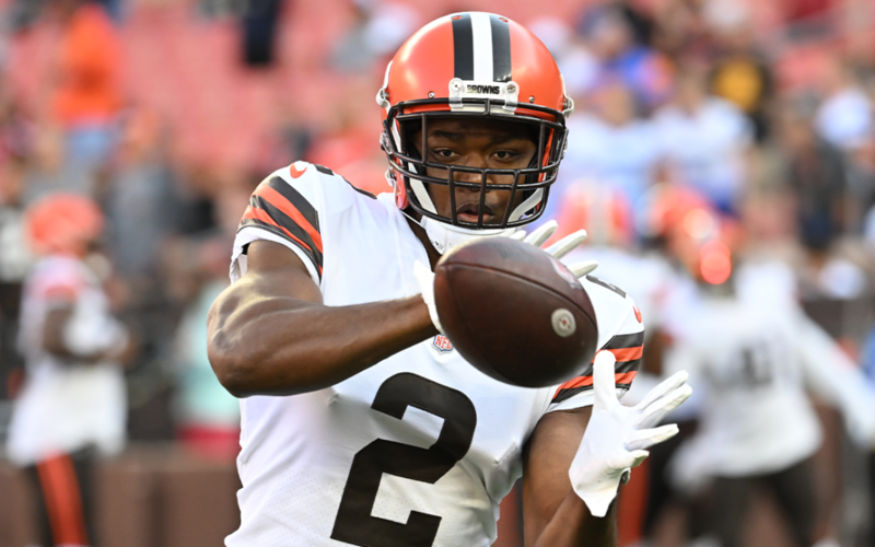 Cleveland Browns vs Washington Commanders A Clash of Titans